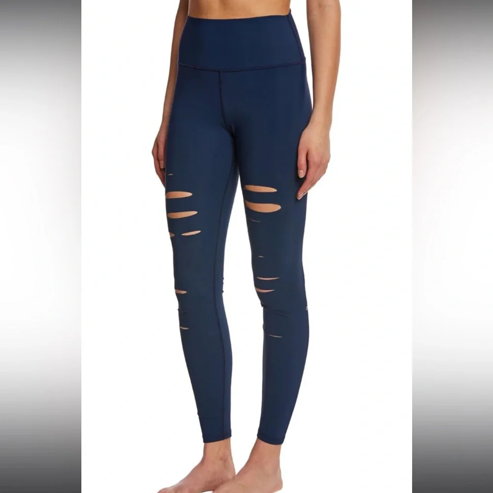 Alo yoga ripped warrior